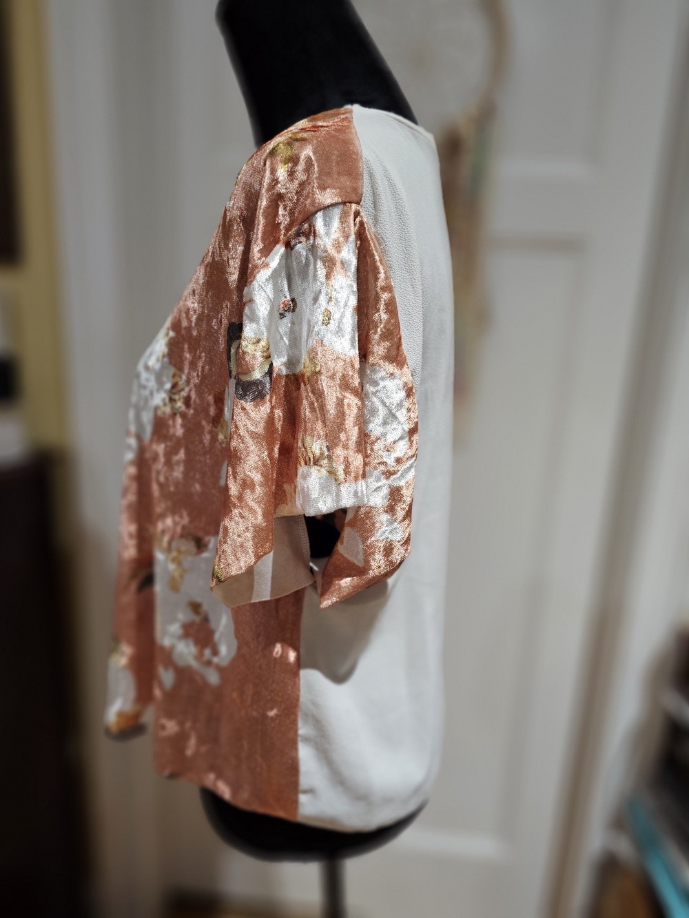 Zara Rust Floral Velvet Short Sleeve Top with White Accents - Picture 3 of 8
